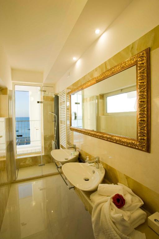 Hotel Nord Est ガビッチェ・マーレ 部屋 写真