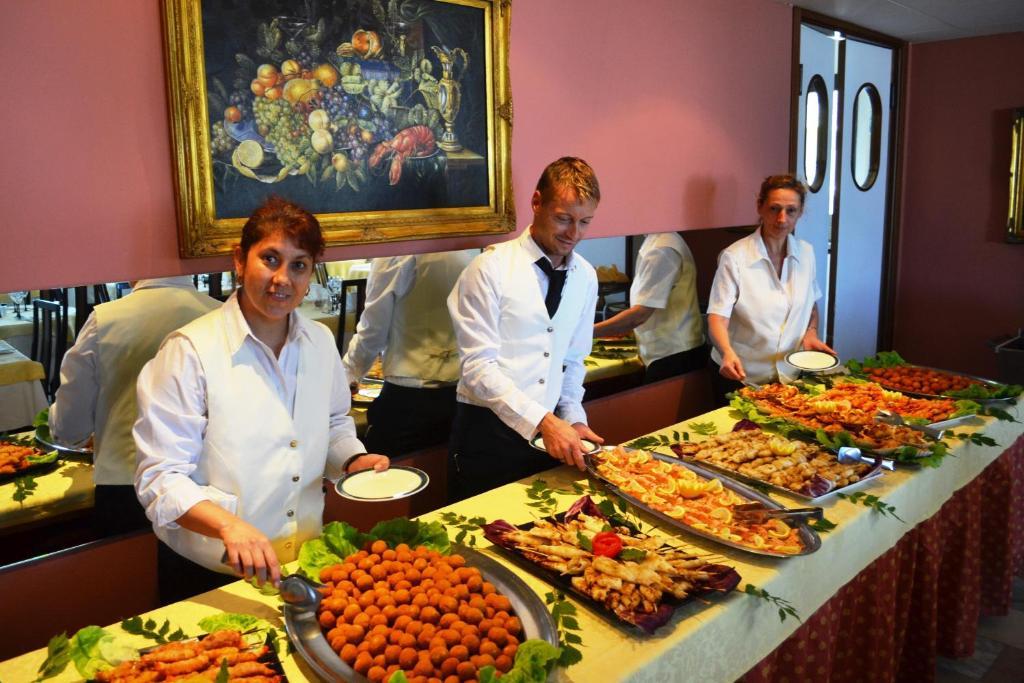Hotel Nord Est ガビッチェ・マーレ エクステリア 写真