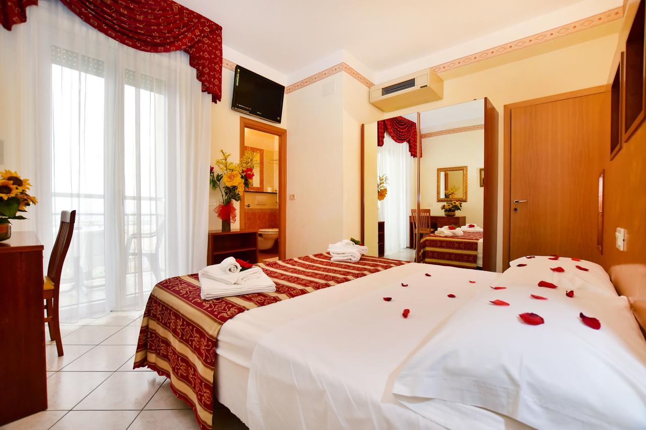 Hotel Nord Est ガビッチェ・マーレ エクステリア 写真